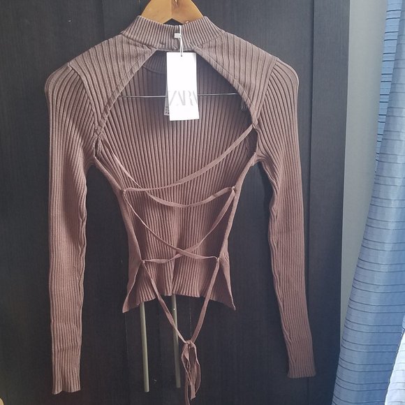 NWT Open Back Knit Brown Taupe Top. - Picture 6 of 9